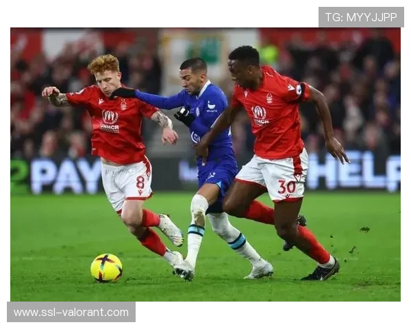 诺丁汉森林自首轮胜利后连遭不胜 波尔图主帅面临巨大下课压力