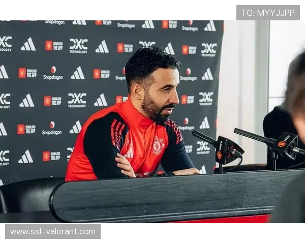 曼联裁员后员工总数减至700人,成本控制见成效